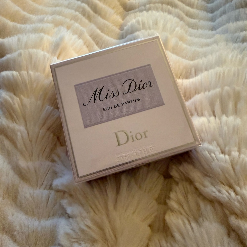 NEW Miss Dior Eau de Parfum 1.7 oz